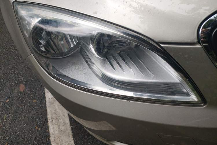 Used Buick GT 2013 GT 1.6L Automatic Fashion Edition Right Front Headlight