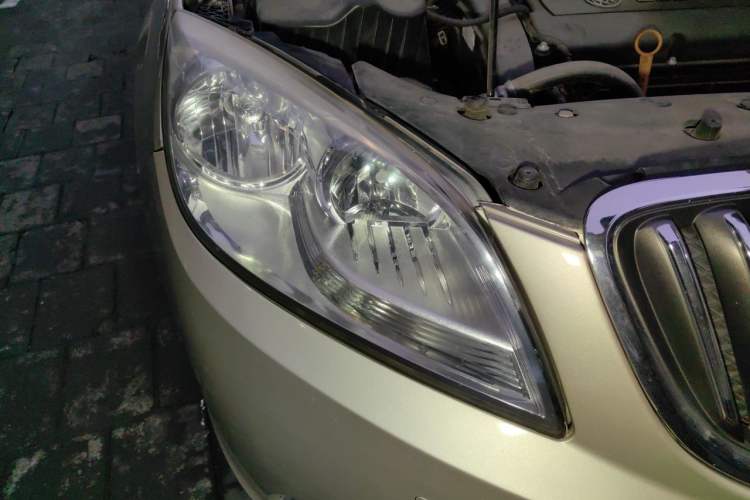 Used Buick GT 2013 GT 1.6L Automatic Fashion Edition Right Front Headlight