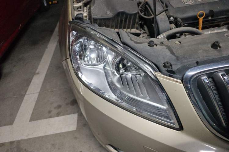 Used Buick GT 2013 GT 1.6L Automatic Fashion Edition Right Front Headlight