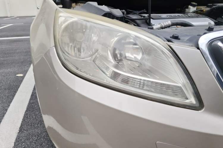 Used Buick GT 2013 GT 1.6L Automatic Fashion Edition Right Front Headlight