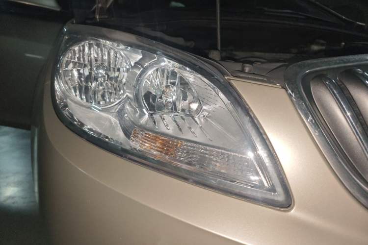 Used Buick GT 2013 GT 1.6L Automatic Fashion Edition Right Front Headlight