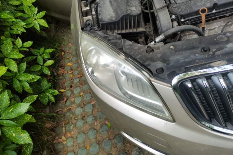 Used Buick GT 2013 GT 1.6L Automatic Fashion Edition Right Front Headlight