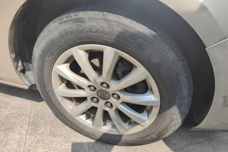 Used Buick GT 2013 GT 1.6L Automatic Fashion Edition Right Front Wheel Hub