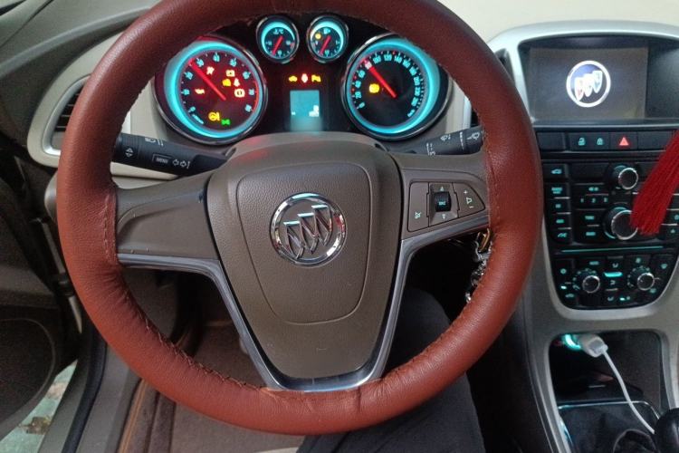 Used Buick GT 2013 GT 1.6L Manual Entry-Level Model Steering Wheel