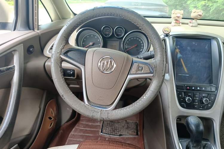 Used Buick GT 2013 GT 1.6L Manual Entry-Level Model Steering Wheel