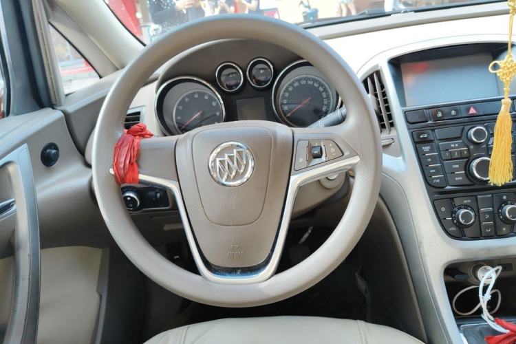 Used Buick GT 2013 GT 1.6L Manual Entry-Level Model Steering Wheel