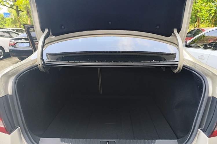 Used Buick GT 2013 GT 1.6L Manual Comfort Edition Trunk