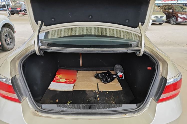 Used Buick GT 2013 GT 1.8L Automatic Fashion Edition Trunk