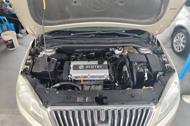Used Buick GT 2013 GT 1.6L Automatic Fashion Edition Engine Bay