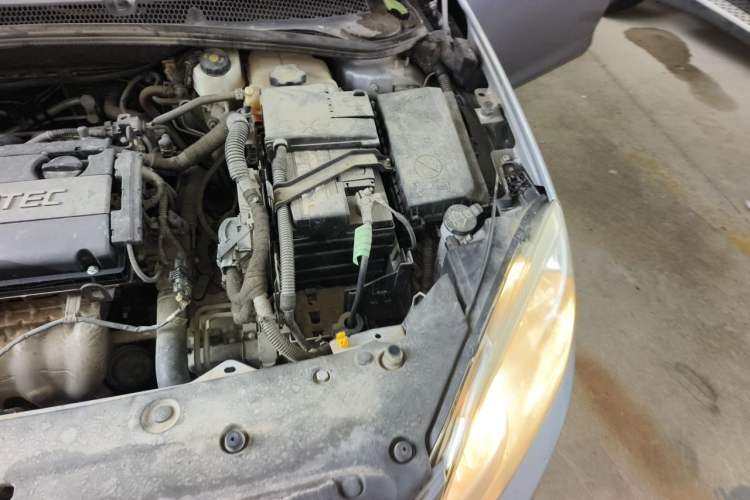 Used Buick GT 2013 GT 1.6L Automatic Fashion Edition Engine Bay Left