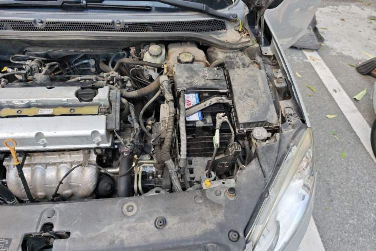 Used Buick GT 2013 GT 1.6L Automatic Fashion Edition Engine Bay Left