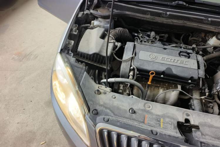 Used Buick GT 2013 GT 1.6L Automatic Fashion Edition Engine Bay Right
