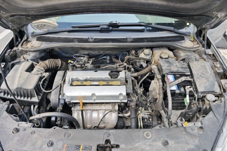 Used Buick GT 2013 GT 1.6L Automatic Fashion Edition Engine Bay