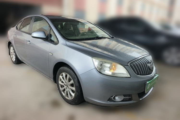 Used Buick GT 2013 GT 1.6L Automatic Fashion Edition Front Right 45 Deg