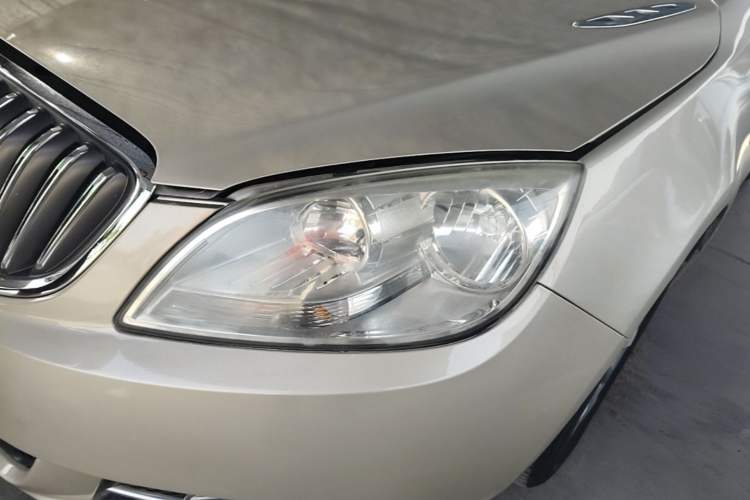 Used Buick GT 2013 GT 1.6L Automatic Fashion Edition Left Front Headlight