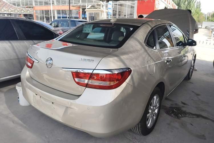 Used Buick GT 2013 GT 1.6L Automatic Fashion Edition Rear Right 45 Deg