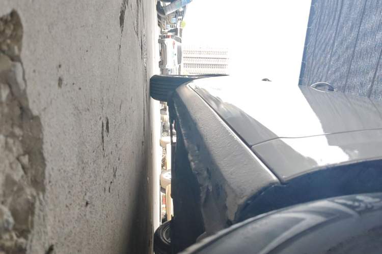 Used Buick GT 2013 GT 1.6L Automatic Fashion Edition Right Side Sill