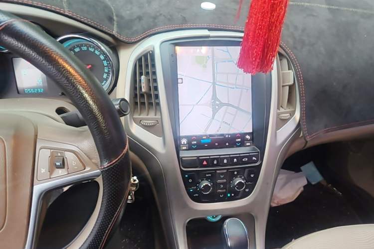Used Buick GT 2013 GT 1.6L Automatic Fashion Edition Audio And AC Panel