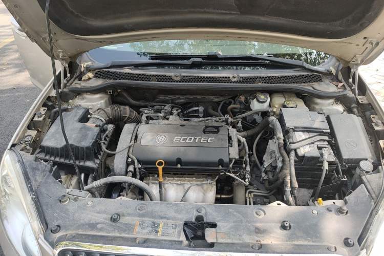 Used Buick GT 2013 GT 1.6L Automatic Fashion Edition Engine Bay