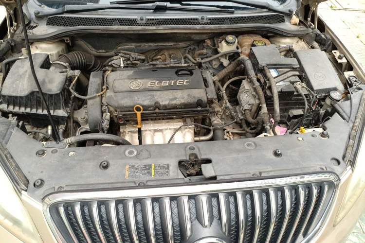Used Buick GT 2013 GT 1.8L Automatic Fashion Edition Engine Bay