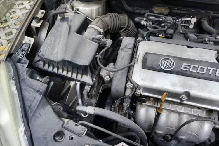 Used Buick GT 2013 GT 1.6L Automatic Fashion Edition Engine Bay Right
