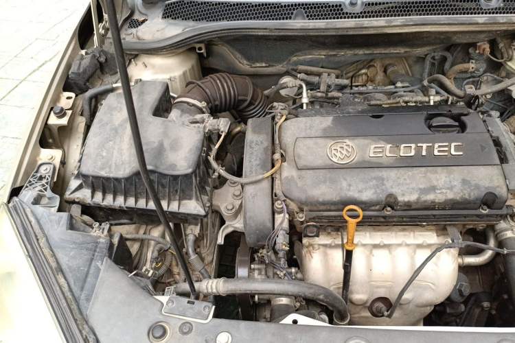Used Buick GT 2013 GT 1.8L Automatic Fashion Edition Engine Bay Right