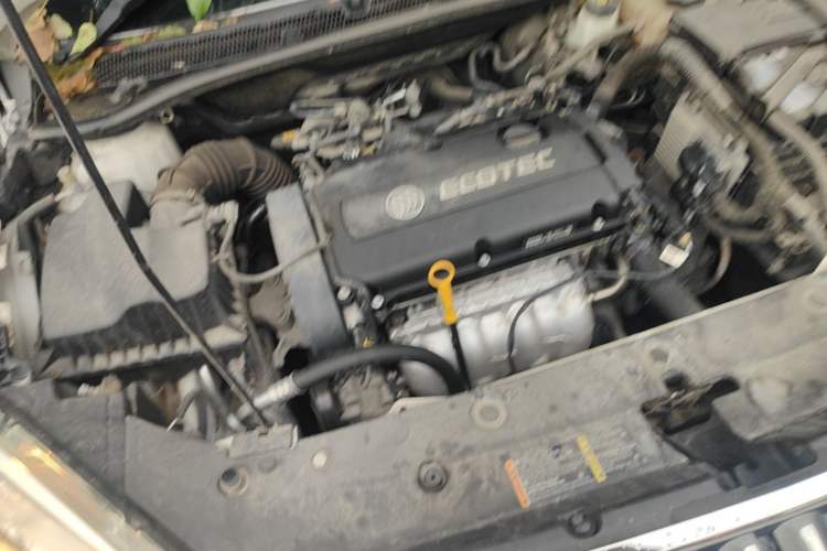Used Buick GT 2013 GT 1.6L Manual Entry-Level Model Engine Bay Right