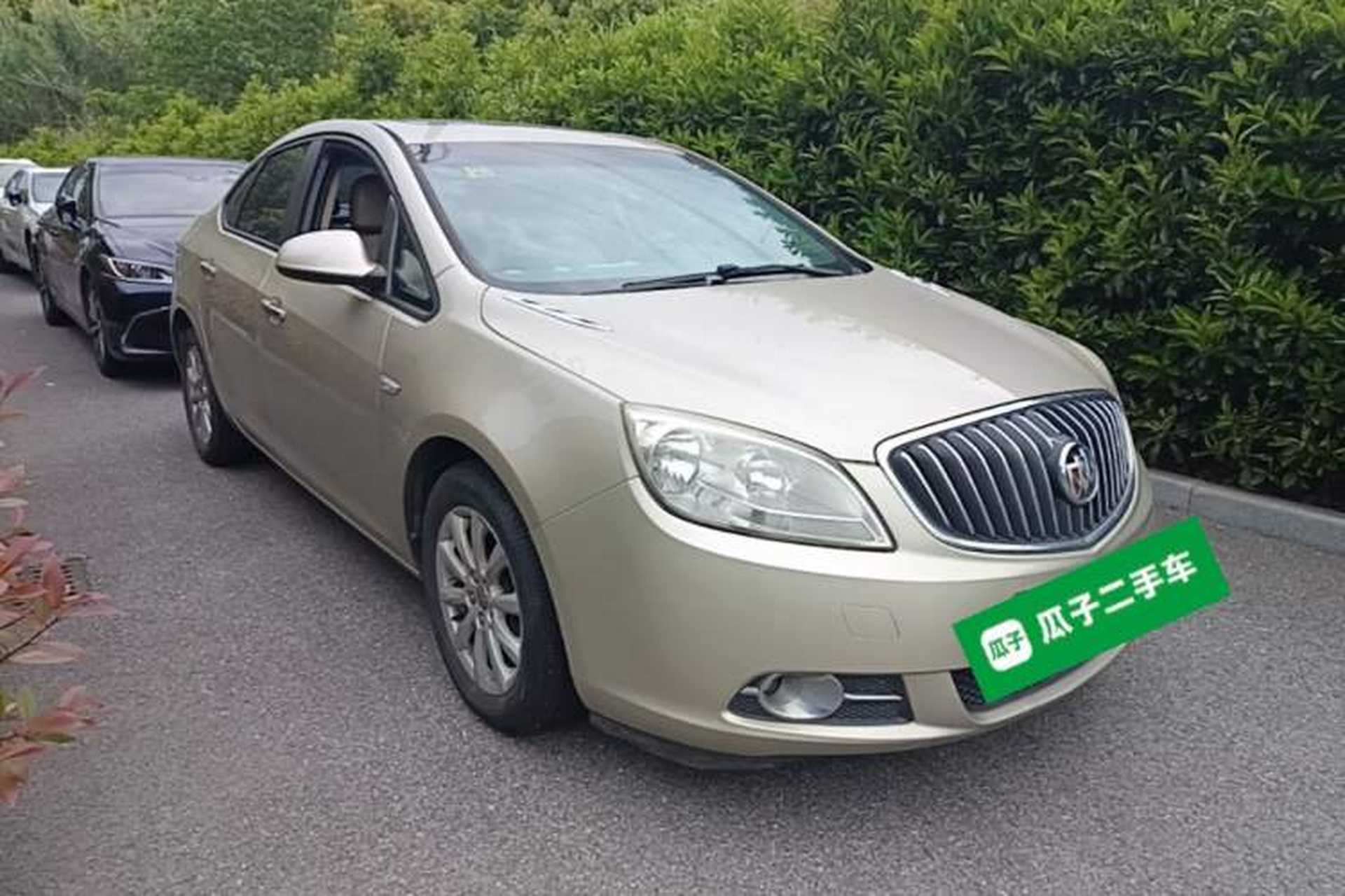 Used Buick GT 2013 GT 1.6L Automatic Fashion Edition Front Right 45 Deg