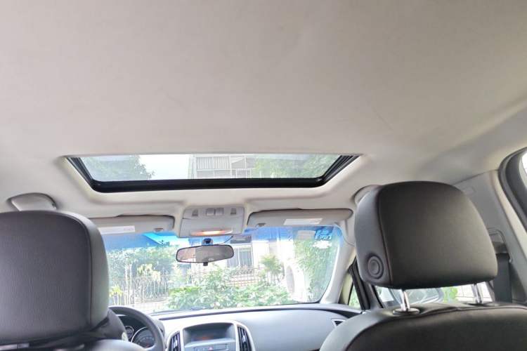 Used Buick GT 2013 XT 1.6L Automatic Fashion Edition Headliner