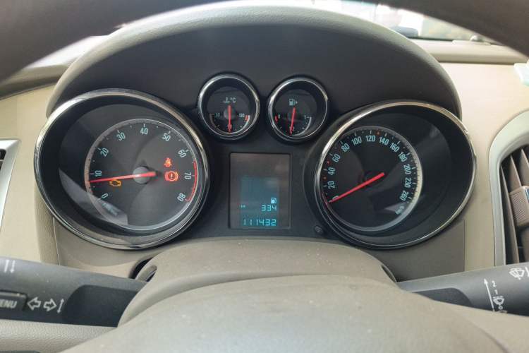 Used Buick GT 2013 GT 1.6L Manual Comfort Edition Instrument Cluster
