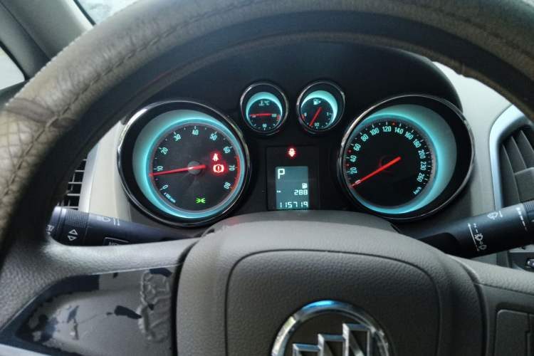 Used Buick GT 2013 GT 1.6L Automatic Fashion Edition Instrument Cluster