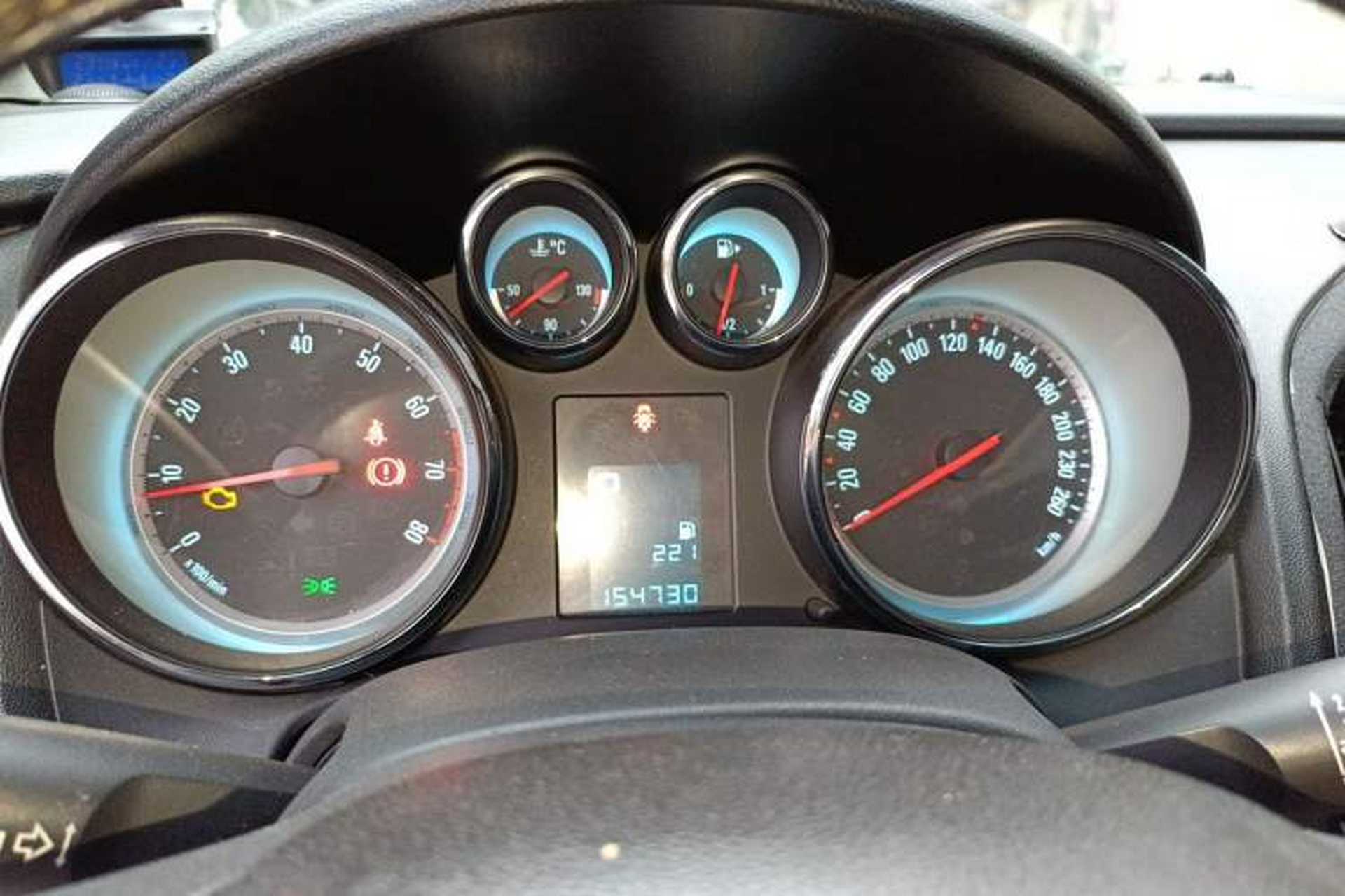 Used Buick GT 2013 GT 1.8L Automatic Fashion Edition Instrument Cluster