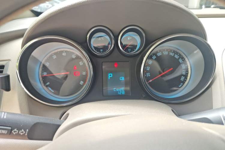 Used Buick GT 2013 GT 1.6L Automatic Fashion Edition Instrument Cluster