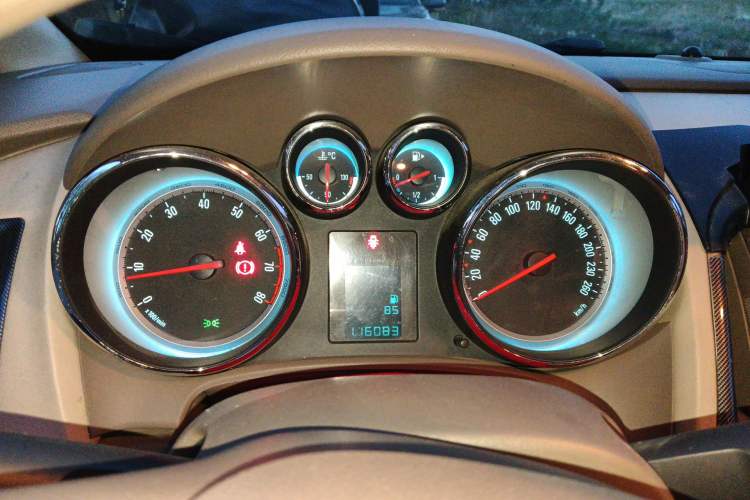 Used Buick GT 2013 GT 1.6L Manual Comfort Edition Instrument Cluster