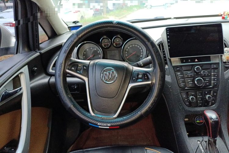 Used Buick GT 2013 GT 1.8L Automatic Fashion Edition Steering Wheel