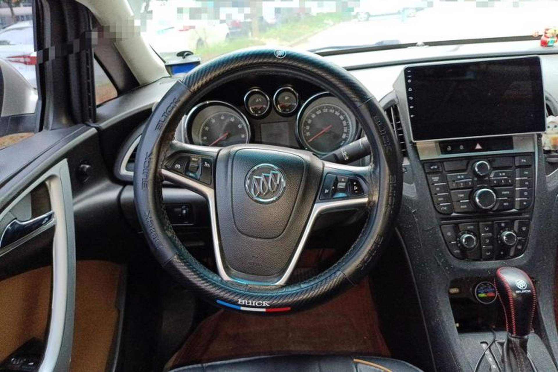 Used Buick GT 2013 GT 1.8L Automatic Fashion Edition Steering Wheel