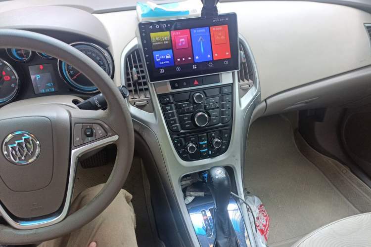 Used Buick GT 2013 GT 1.6L Automatic Fashion Edition Audio And AC Panel
