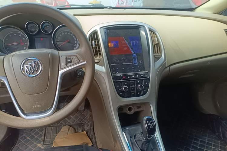 Used Buick GT 2013 GT 1.6L Manual Entry-Level Model Audio And AC Panel
