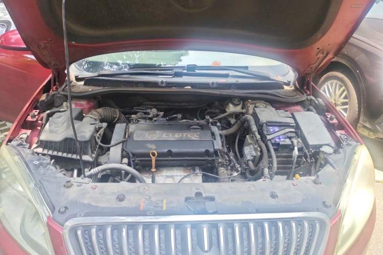 Used Buick GT 2013 GT 1.6L Automatic Fashion Edition Engine Bay