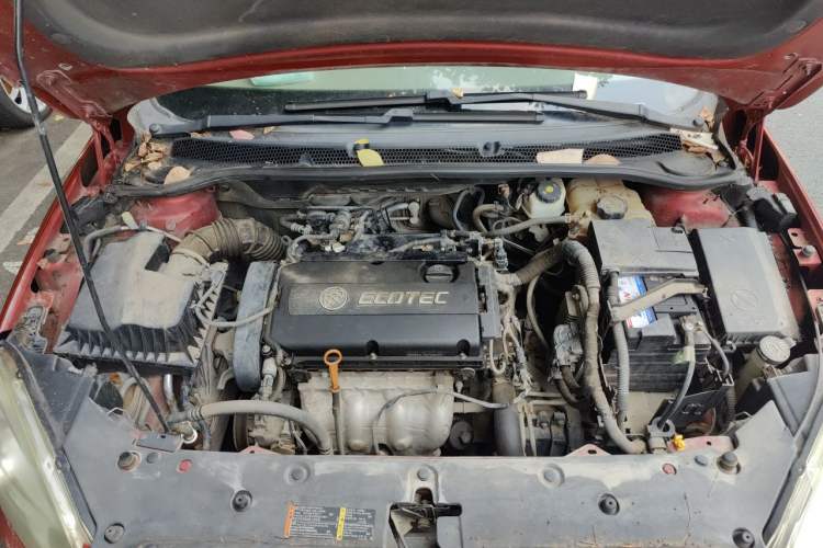 Used Buick GT 2013 GT 1.6L Automatic Fashion Edition Engine Bay