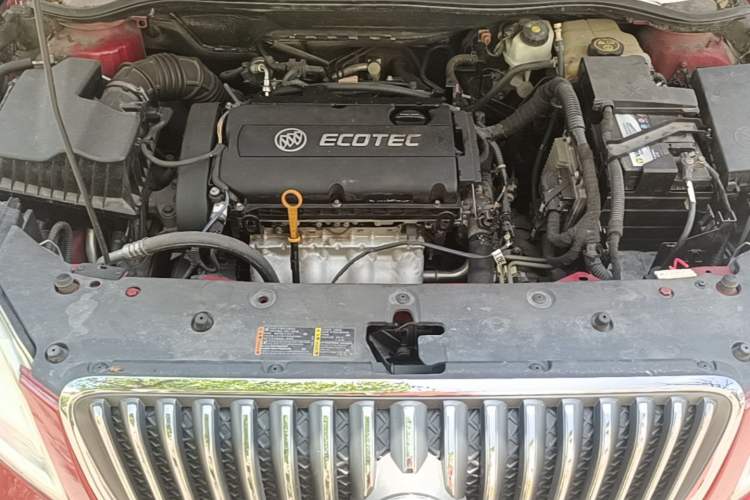 Used Buick GT 2013 GT 1.8L Automatic Fashion Edition Engine Bay
