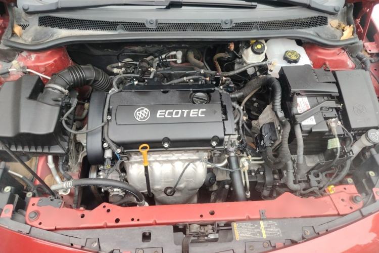 Used Buick GT 2013 XT 1.6L Automatic Fashion Edition Engine Bay