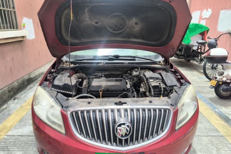 Used Buick GT 2013 GT 1.6L Automatic Fashion Edition Engine Bay