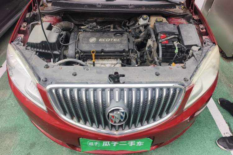 Used Buick GT 2013 GT 1.6L Manual Entry-Level Model Engine Bay