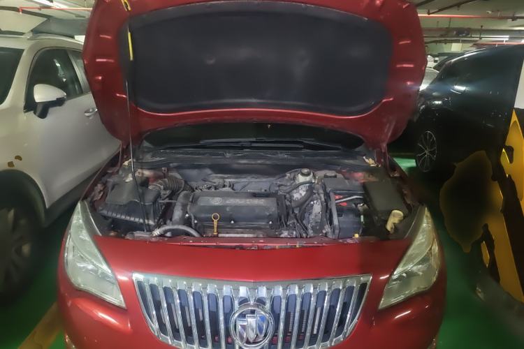 Used Buick GT 2013 XT 1.6L Automatic Fashion Edition Engine Bay