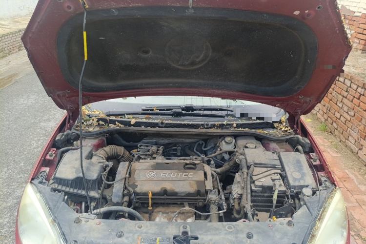 Used Buick GT 2013 GT 1.6L Manual Entry-Level Model Engine Bay