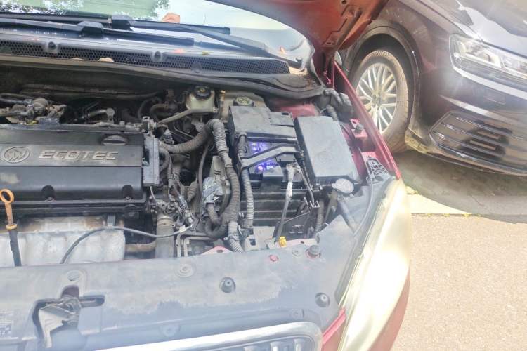 Used Buick GT 2013 GT 1.6L Automatic Fashion Edition Engine Bay Left