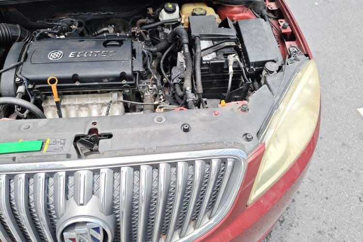 Used Buick GT 2013 GT 1.6L Automatic Fashion Edition Engine Bay Left