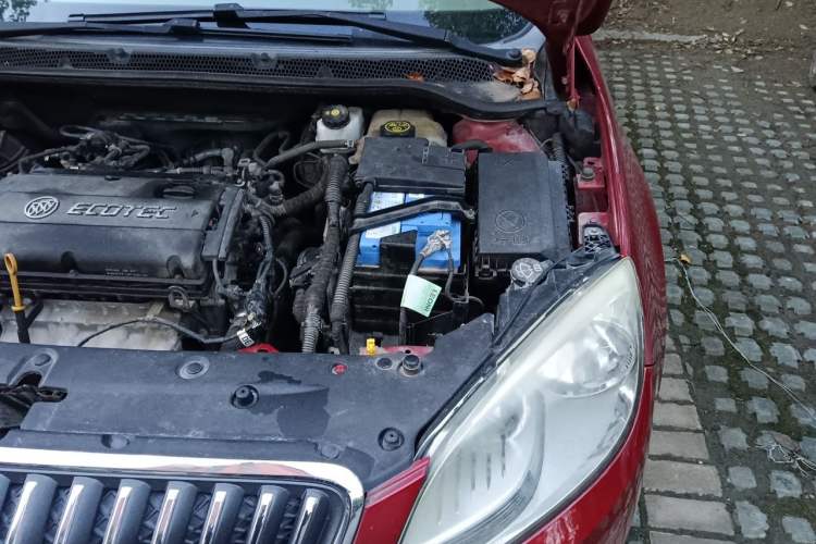 Used Buick GT 2013 GT 1.6L Manual Entry-Level Model Engine Bay Left