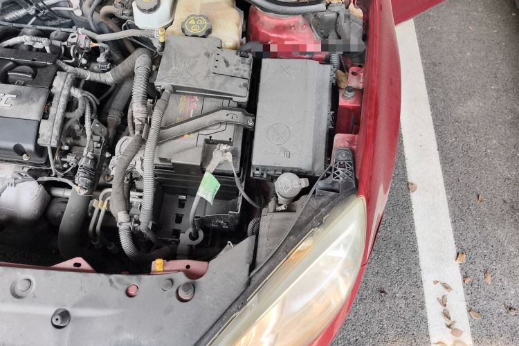 Used Buick GT 2013 GT 1.6L Automatic Fashion Edition Engine Bay Left